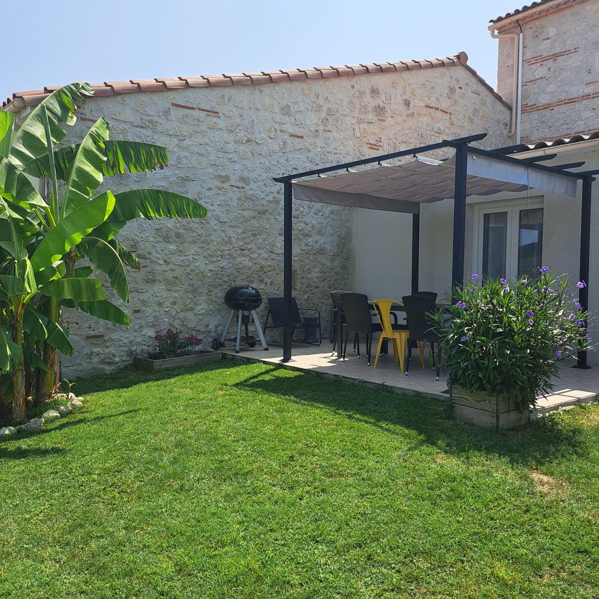 Le Domaine Vesque Villa Saint-Pierre-de-Clairac Exterior foto